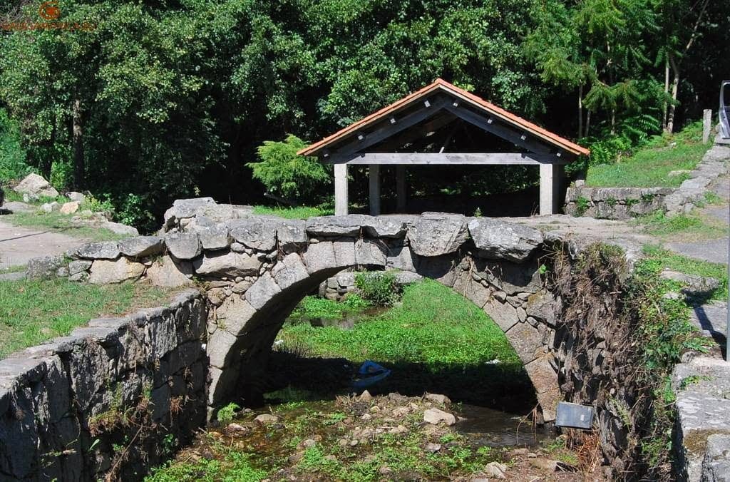 Lavadero en A Ponte do Río Orxas