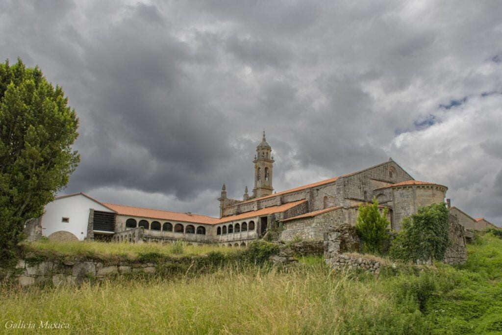 Monasterio de Xunqueira de Espadanedo