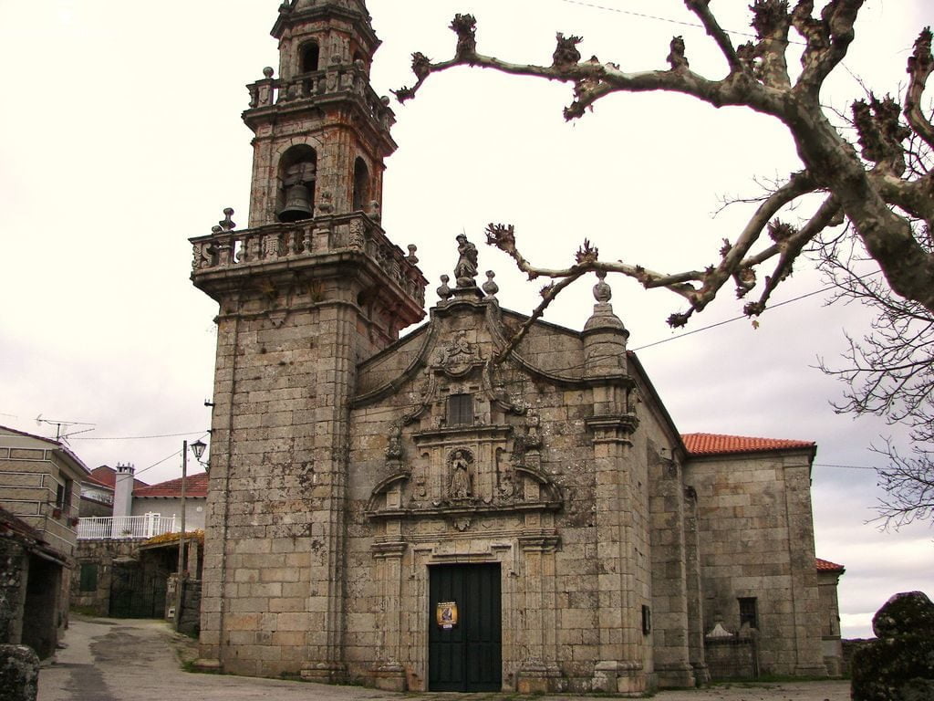 Iglesia e Carballeda