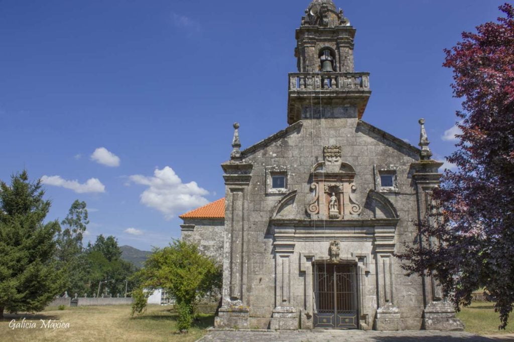 Iglesia de Lougares
