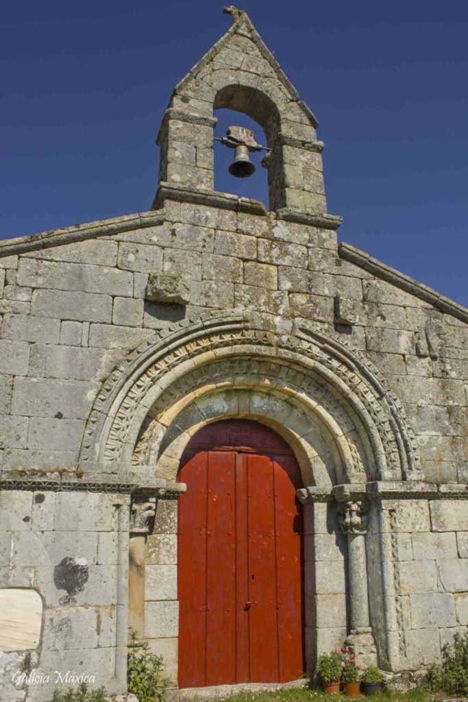 Iglesia de Vilar de Lebres