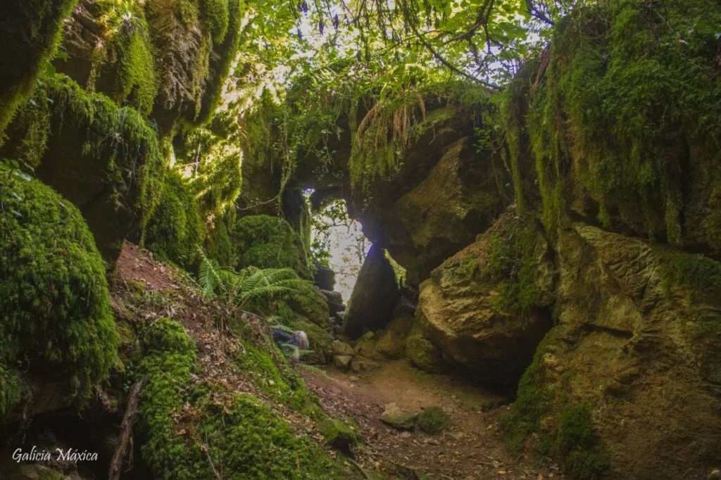 La ruta de Val Das Mouras