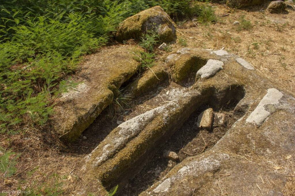 Tumbas de O
Preguntoiro