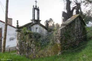 Ruinas Capilla de San Roque de Carballeda